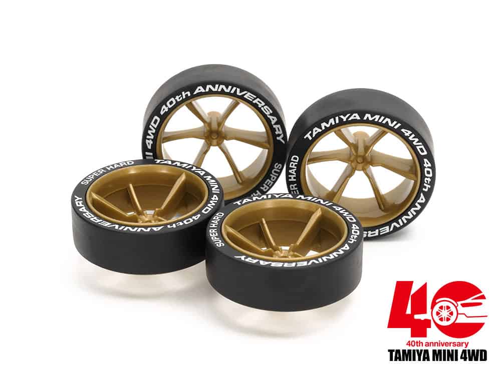 Tamiya 95639 Mini4WD 40th Anniversary Super Hard Large Dia. Low-Profile Tire & Wheel Set (6-Spoke)